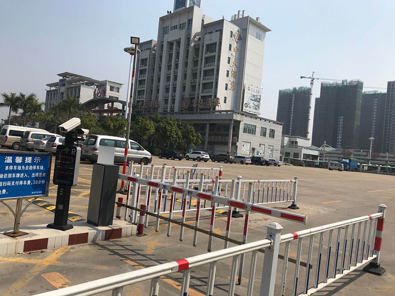 酒店正面图 拷贝.jpg