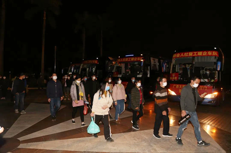 复工暖企车队_副本.jpg