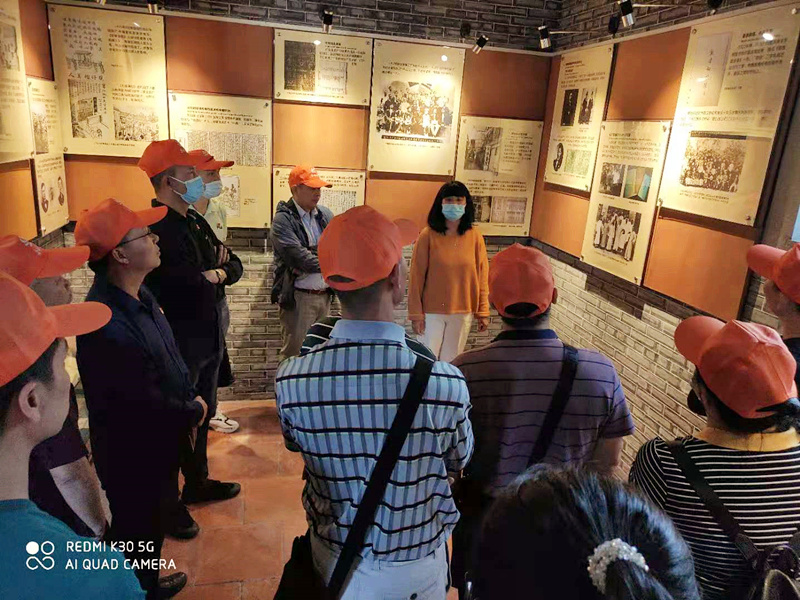 区农业农村局机关党委组织开展“主题党日+参观红色路线”活动  (1)_副本.jpg