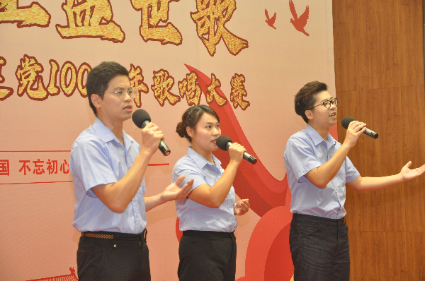 新会汽车总站选手.JPG