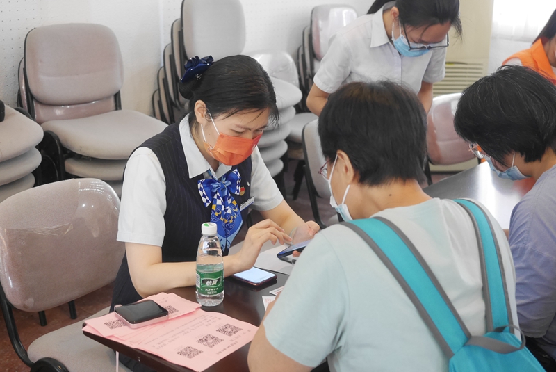 P1350341.jpg