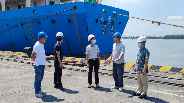 交通运输局检查江门高宝隆物流基地有限公司.jpg