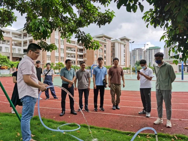 调研组文化小学0626.jpg