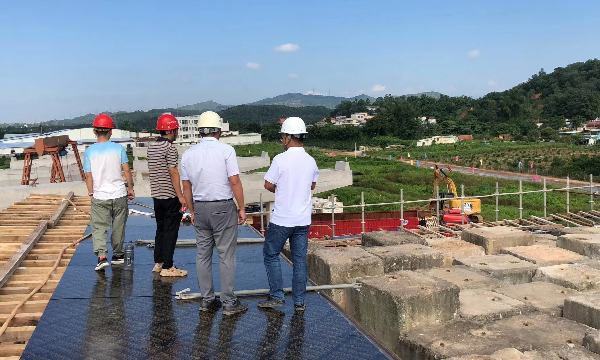检查在建交通工程.jpg