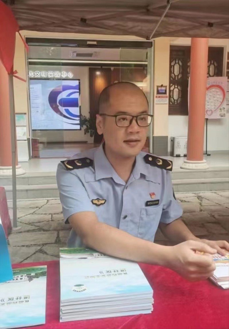 张璐璐.jpg