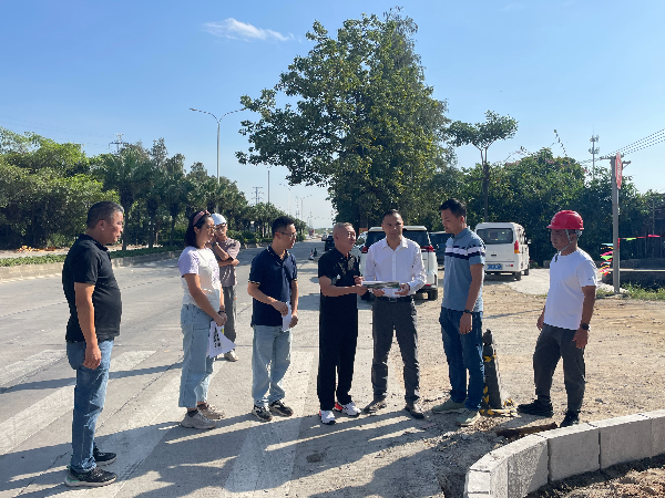 S271省道九龙路段路肩升级改造施工现场1.jpg