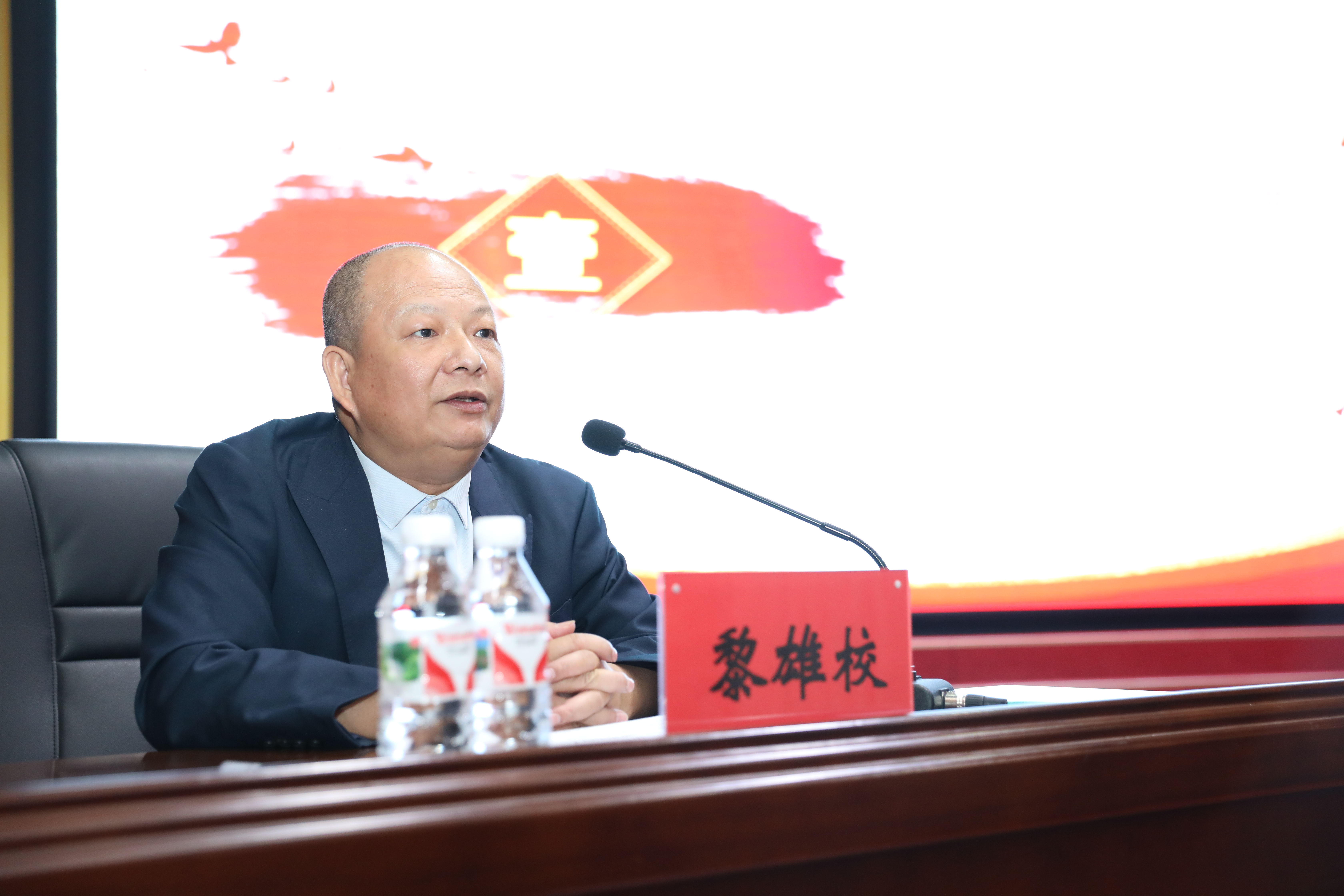 807A1518.JPG