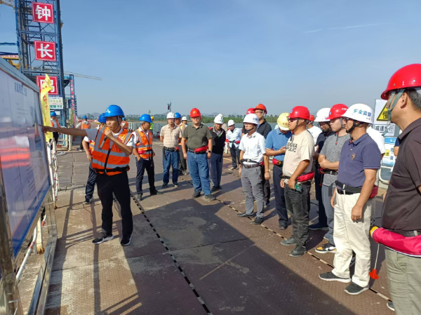 安全培训：国道G240四标分享在建交通工程挂篮新技术.jpg