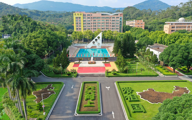 新会陈经纶中学照片.jpg
