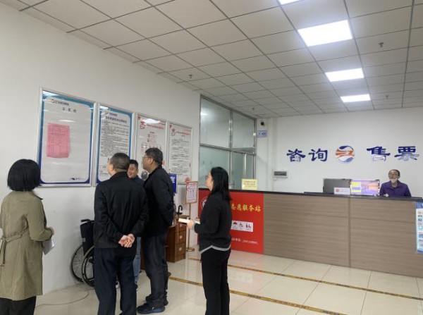 区市场监督管理局开展春运价格巡查.png