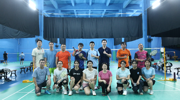 Rallies and Rapprochement: Xinhui District Transportation Bureau Badminton Interest Group Serves Up a Winning Foreign Exchange Competition