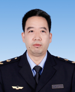 冯国生_编辑.jpg